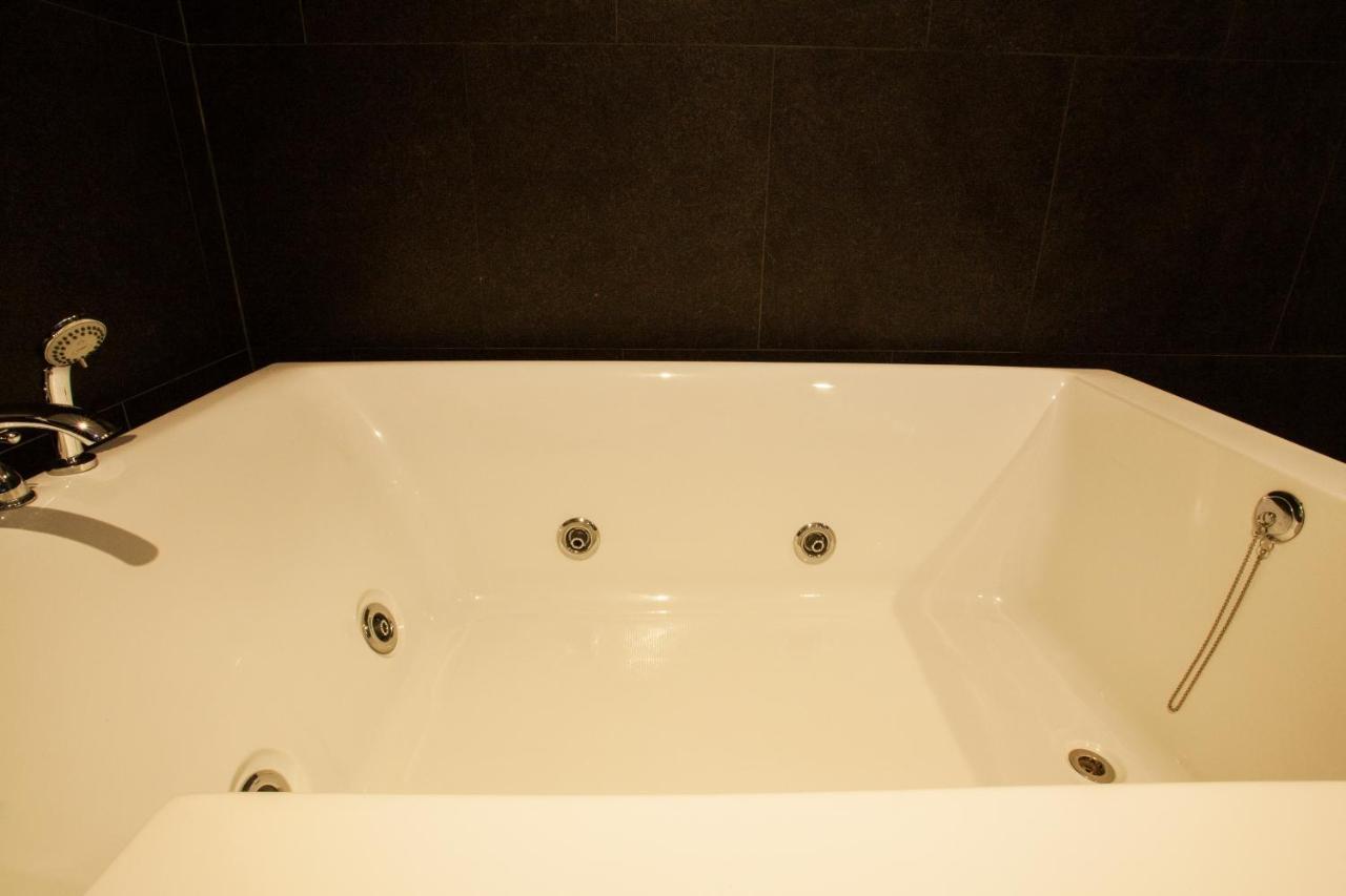 Suwon Reve Hotel Dış mekan fotoğraf
