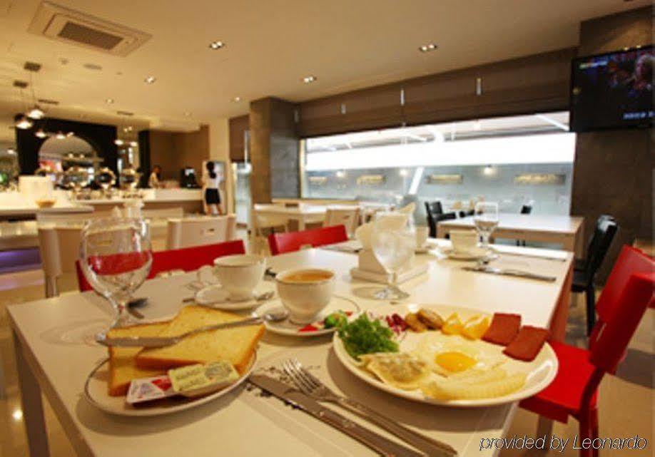 Suwon Reve Hotel Restoran fotoğraf